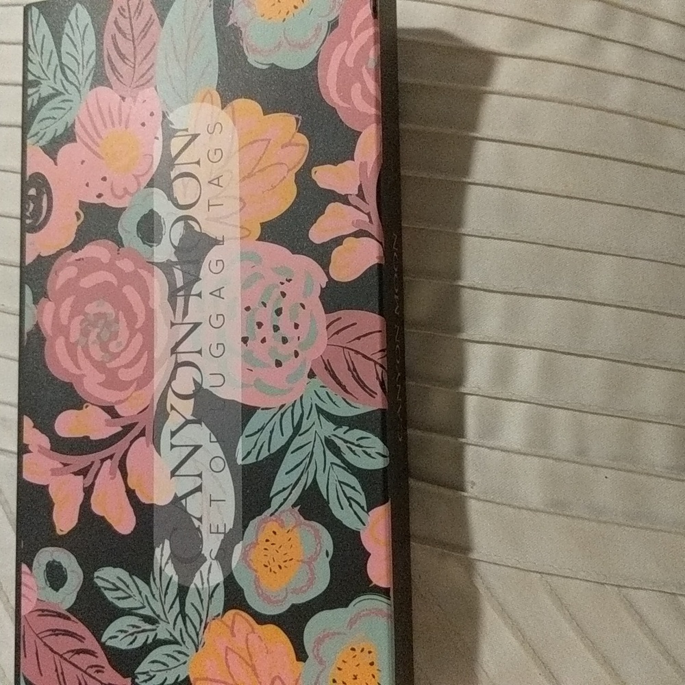 NWT Set of Luggage Tags